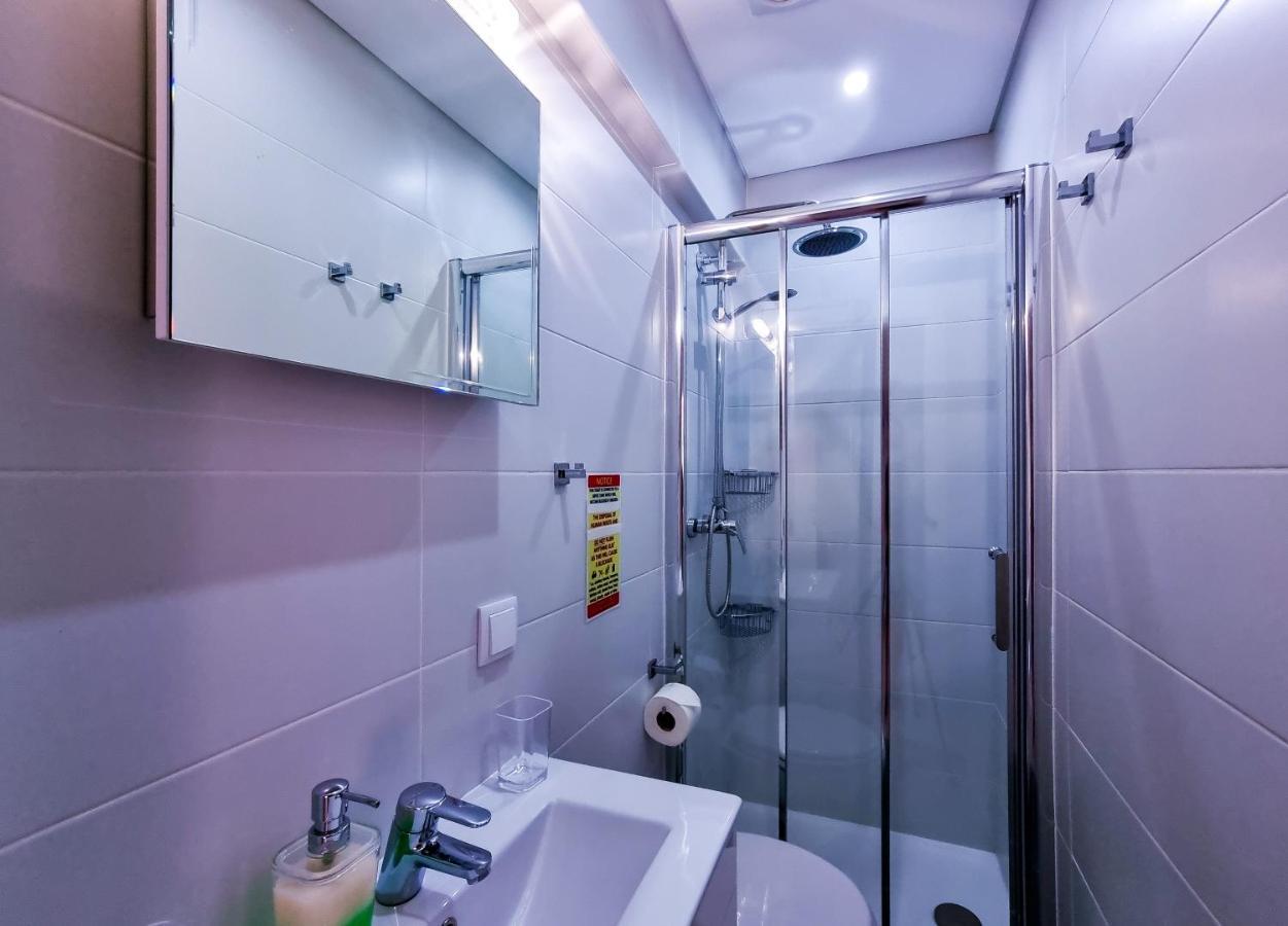 Appartamento Flh Faro Spacious Flat With Balcony Esterno foto